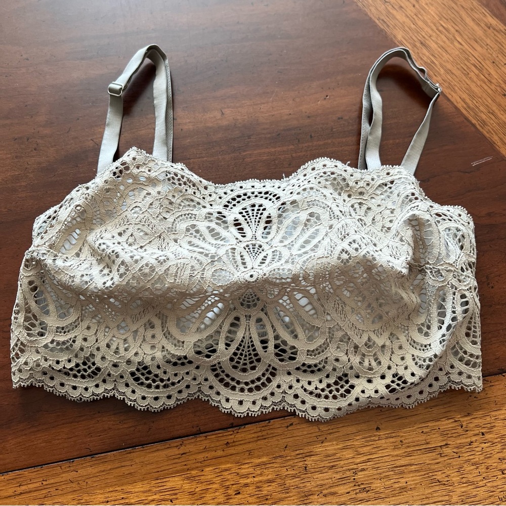 Victoria’s Secret Dream Angels Lace Underwire Bra